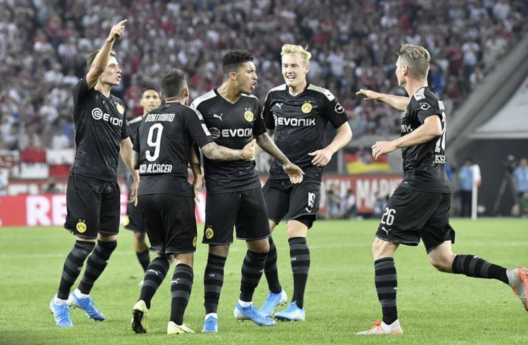 斯瓦泰克赛后谦逊发言登热搜,多特蒙德血战多特蒙德引发热议